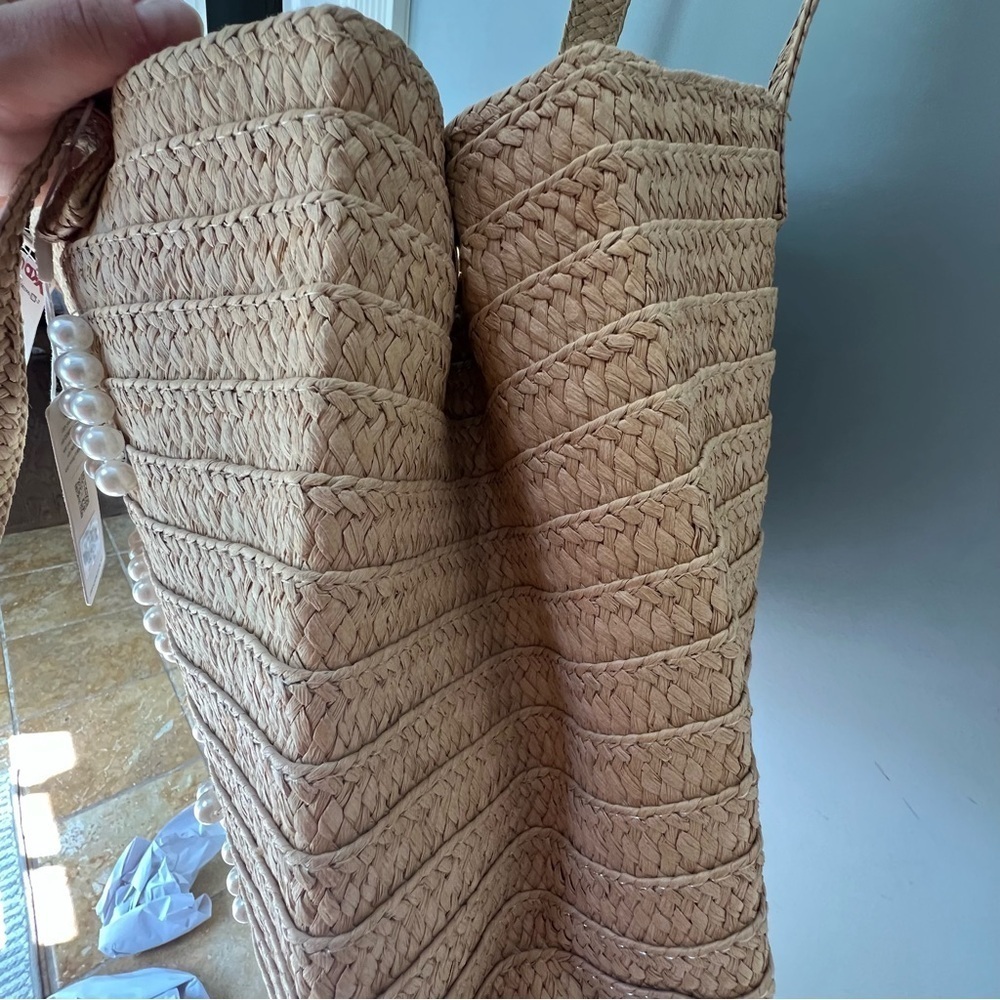 NWT☀️ Urban Expressions Seaton - Pearls Tote Swim And Tonic SOLD OUT EVERYWHERE! - Picture 7 of 7